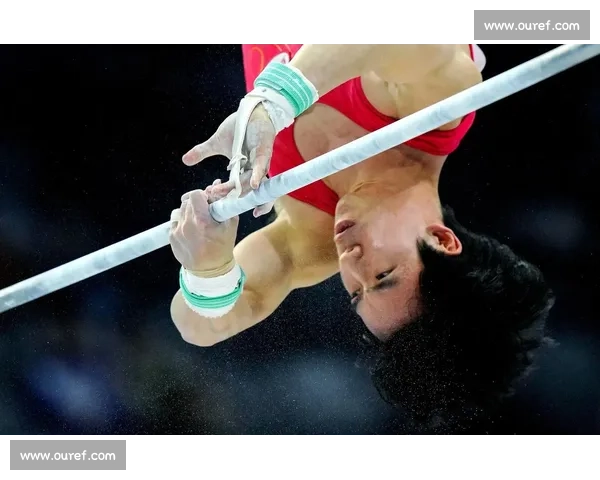 体操赛事精彩纷呈突破极限展现运动员无与伦比的技艺与拼搏精神 体操赛事精彩纷呈突破极限展现运动员无与伦比的技艺与拼搏精神